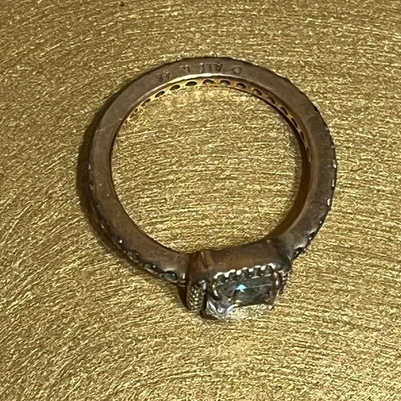 Pandora Square Sparkle Ring - Picture 2 of 14